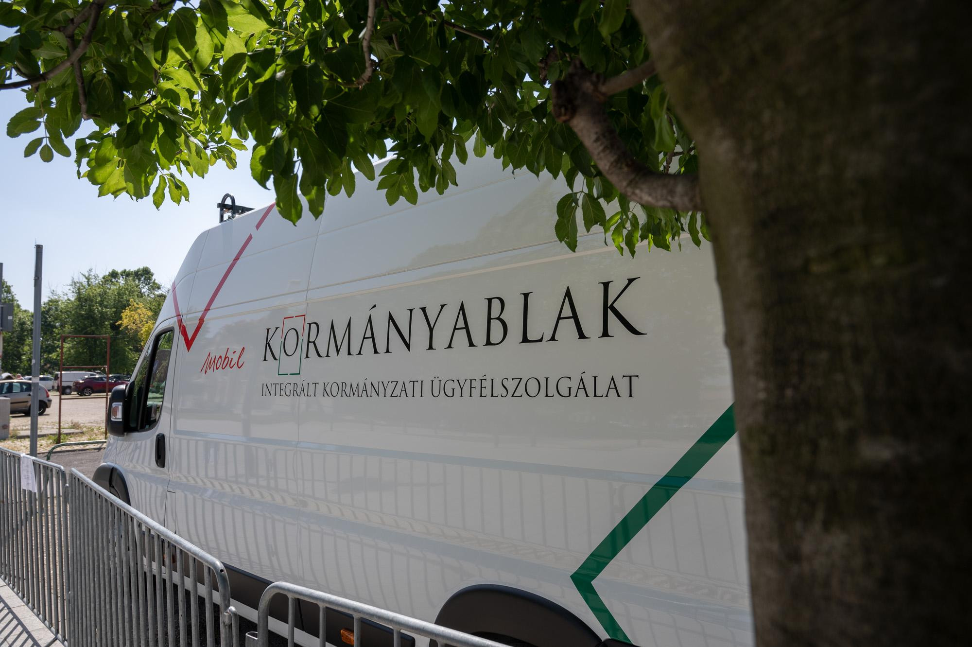 Kormnyablakbusz